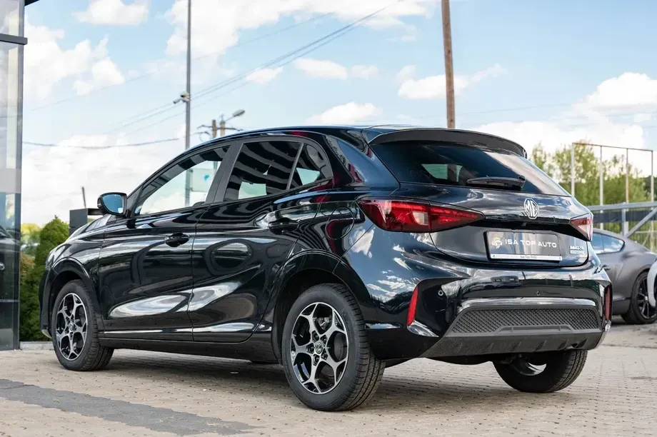 MG MG3 3 Hybrid+ Luxury — imagine 4