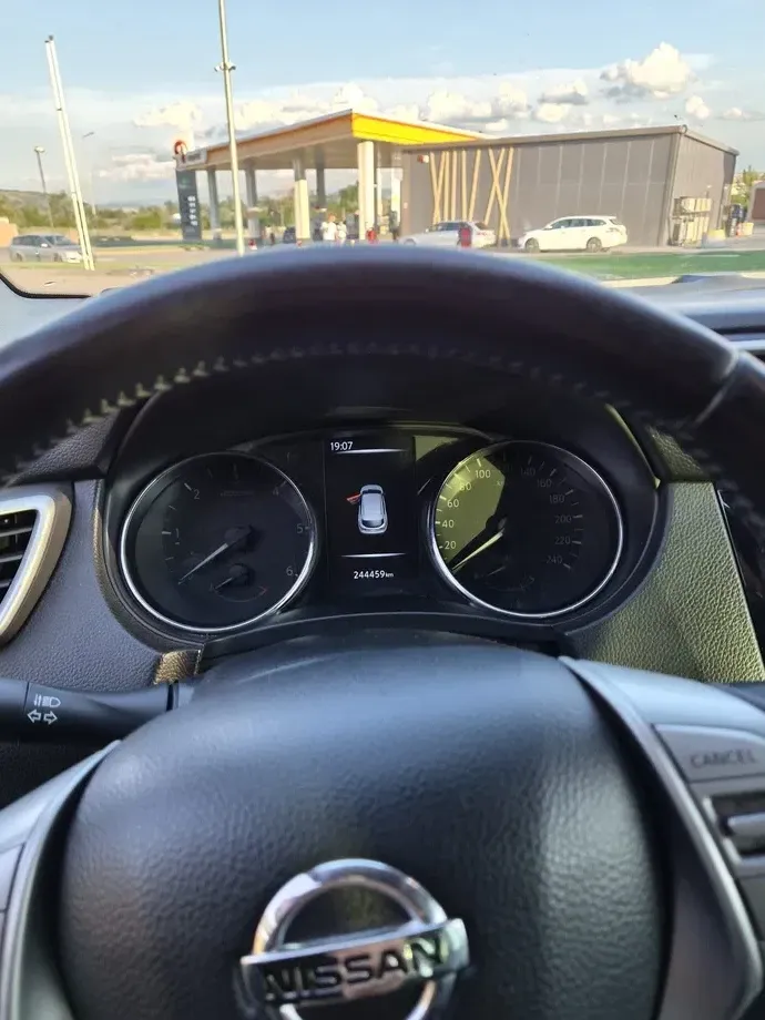 Nissan Qashqai 1.6 DCI Start/Stop X-TRONIC N-Connecta — imagine 5