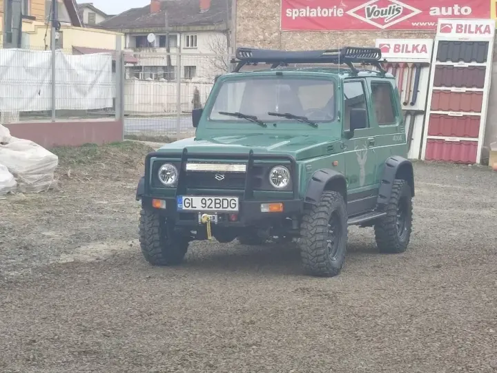 Suzuki Samurai