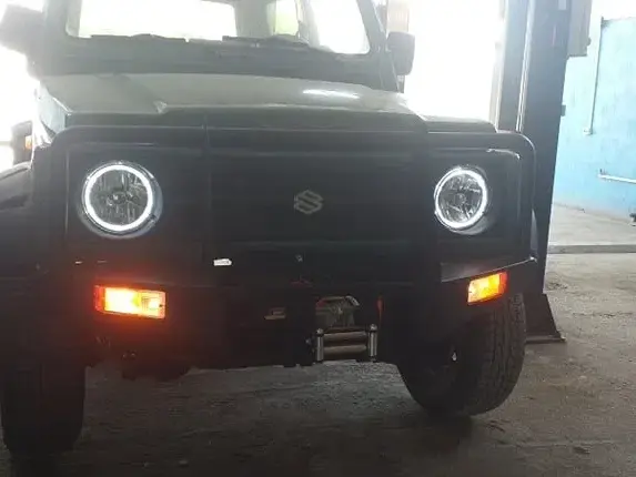 Suzuki Samurai