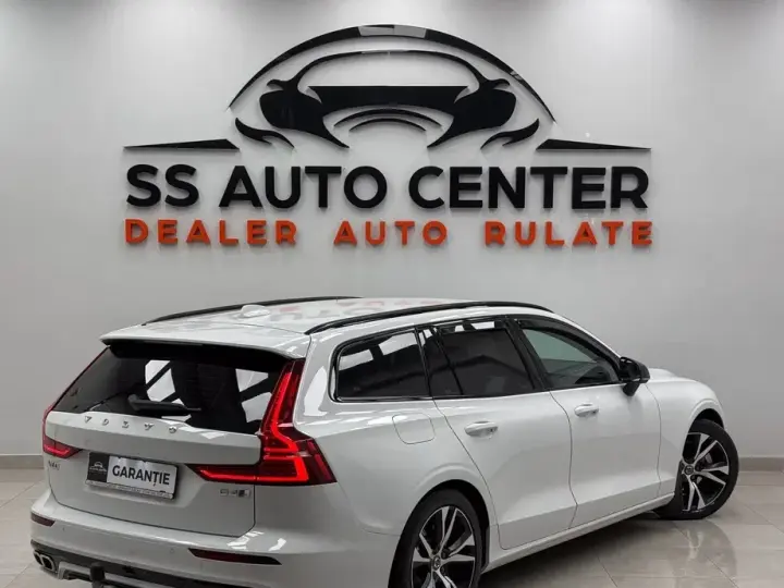 Volvo V60 D4 R-Design