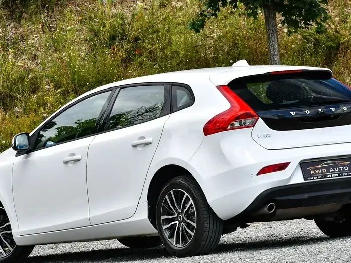 Volvo V40 II D2 Momentum