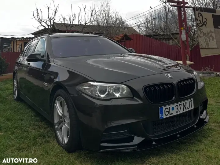 BMW Seria 5 F10/F11/F07 [2010 - 2017] 520d Aut.