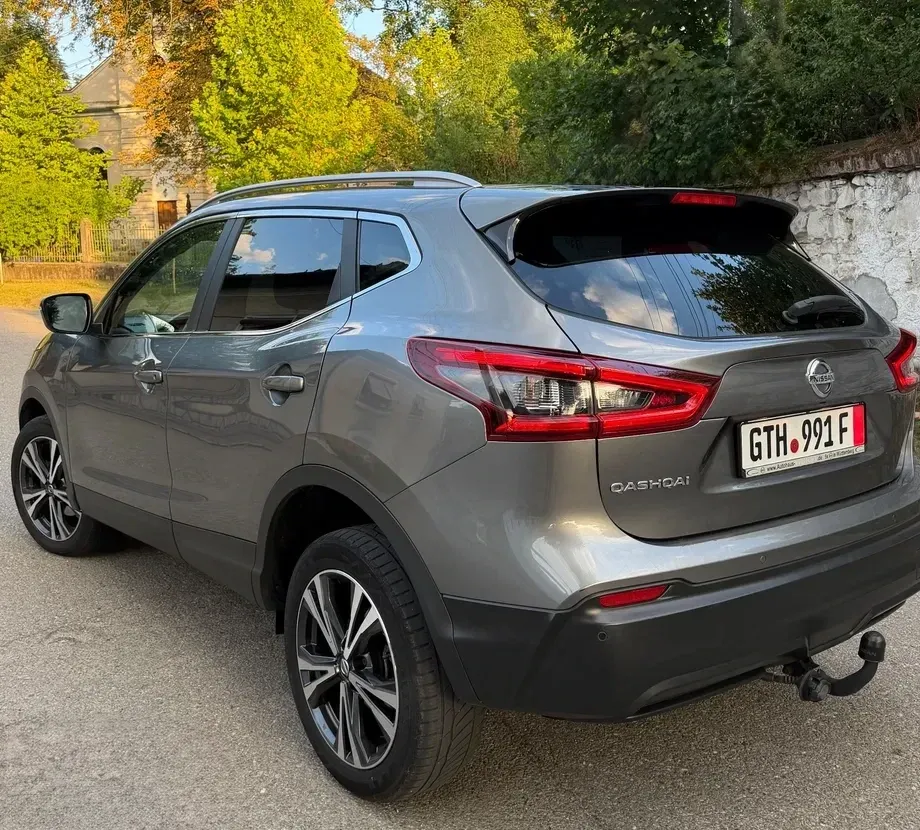 Nissan Qashqai II 1.7 dCi Xtronic ALL-MODE 4x4i TEKNA — imagine 4