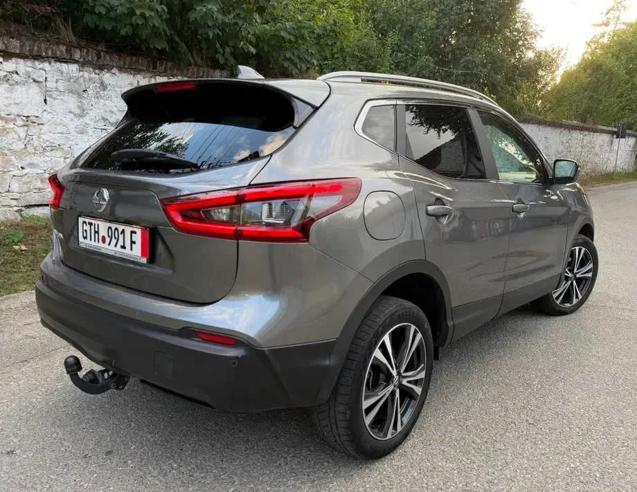 Nissan Qashqai II 1.7 dCi Xtronic ALL-MODE 4x4i TEKNA — imagine 3