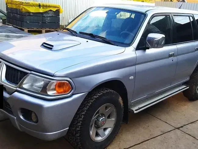 Mitsubishi Pajero III