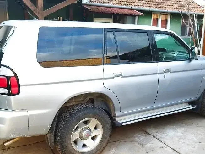 Mitsubishi Pajero III