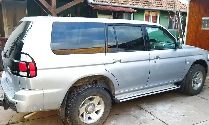 Mitsubishi Pajero III — imagine 2