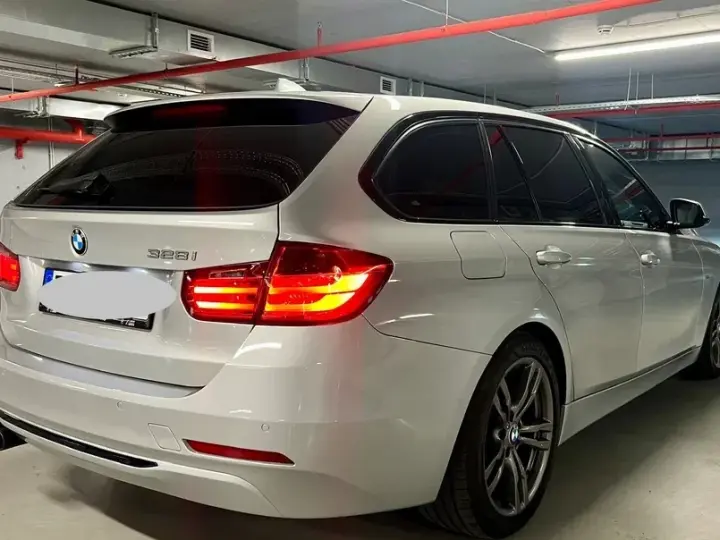 BMW Seria 3 F30/F31/F34 328i xDrive AT Sport Line