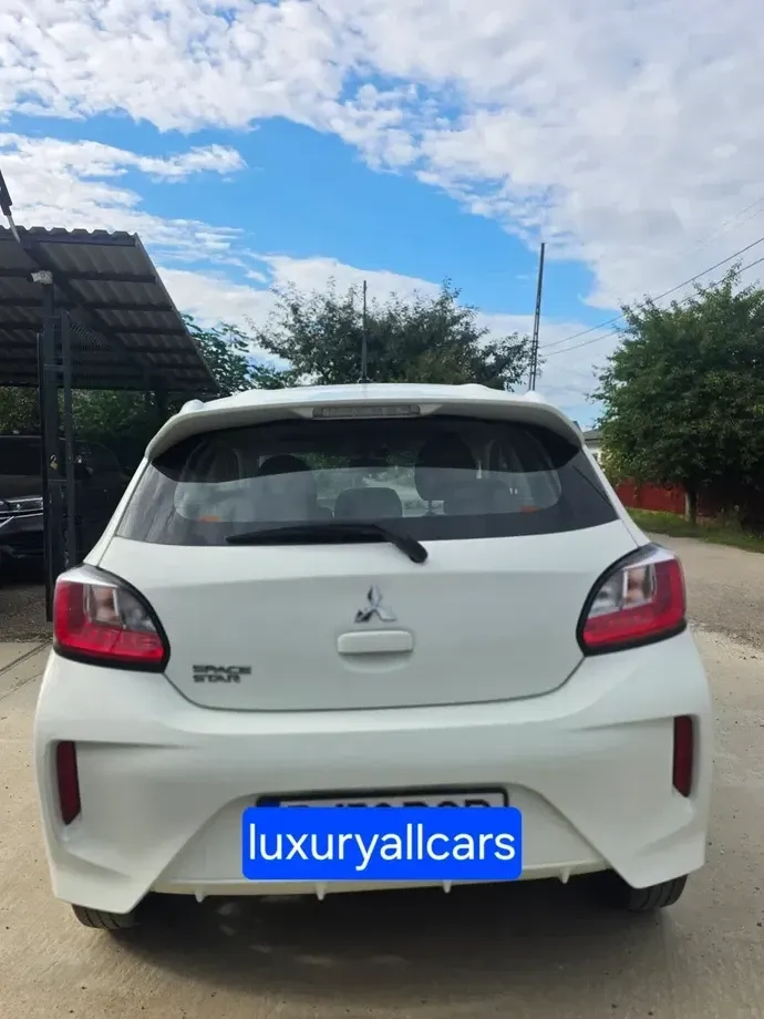 Mitsubishi Space Star — imagine 4