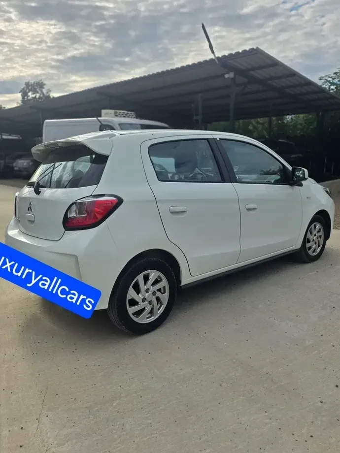 Mitsubishi Space Star — imagine 6
