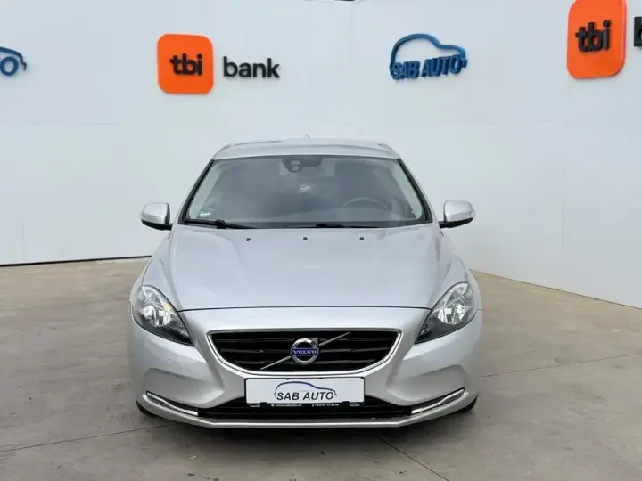 Volvo V40 II D2 Powershift Kinetic