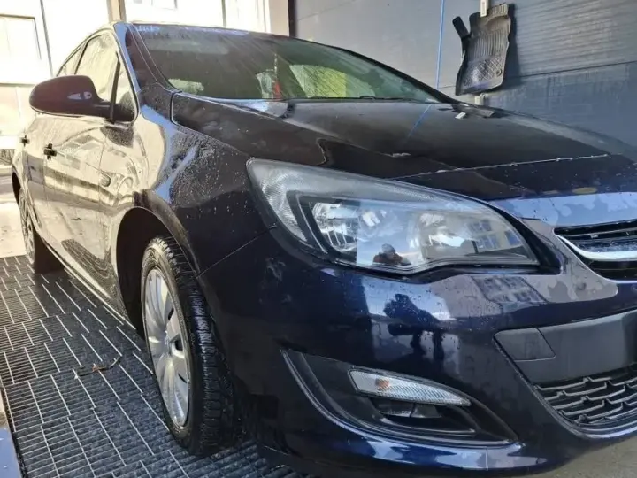 Opel Astra 1.6 Selection