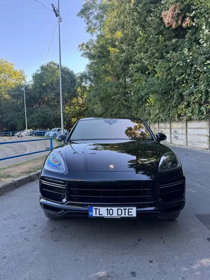 Porsche Cayenne — imagine 2