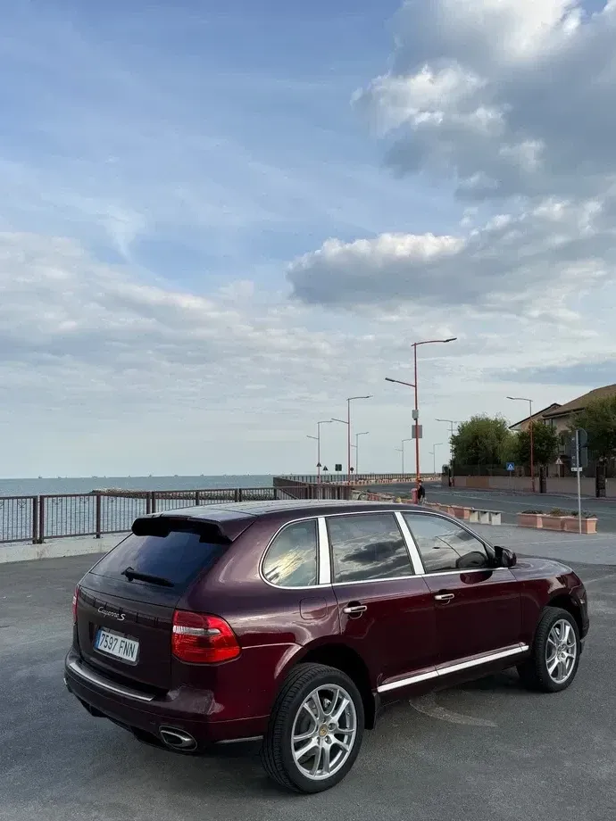 Porsche Cayenne — imagine 4