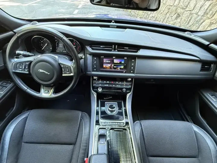 Jaguar XF 25d AWD Aut. R-Sport
