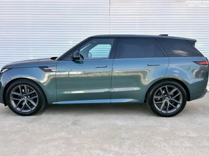 Land Rover Range Rover Sport III 3.0 I6 D300 MHEV Dynamic SE