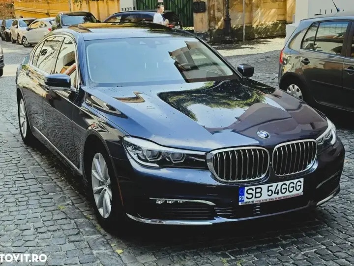 BMW Seria 7 G11/G12 [2015 - 2022] 740Li