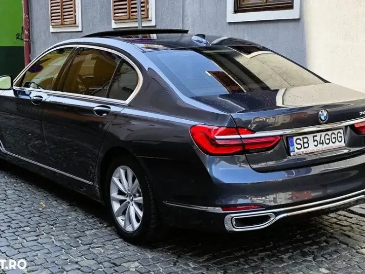 BMW Seria 7 G11/G12 [2015 - 2022] 740Li