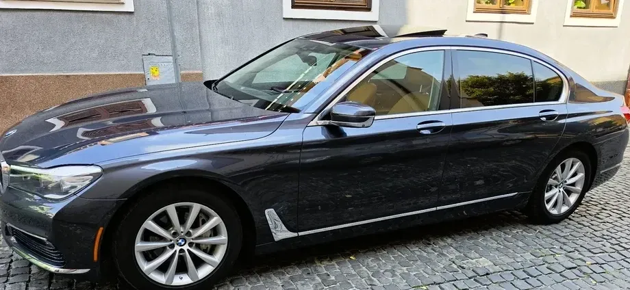 BMW Seria 7 G11/G12 [2015 - 2022] 740Li — imagine 5