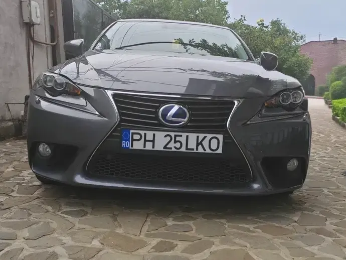 Lexus IS III 300h Aut. Executive
