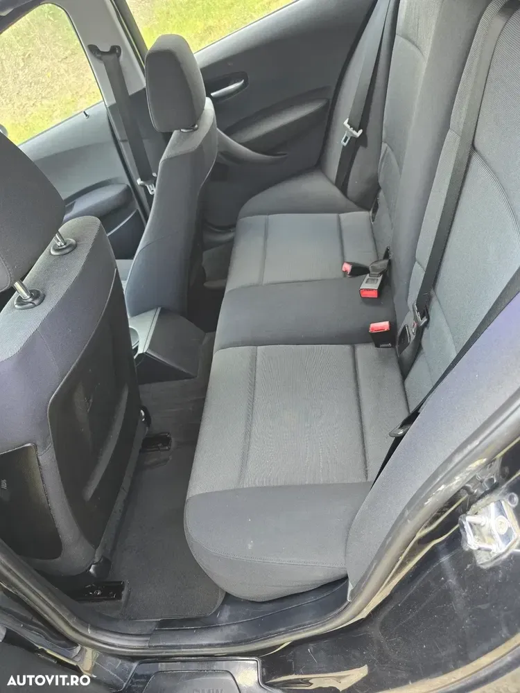 BMW Seria 1 E81/E82/E87/E88 [2004 - 2011] 120i — imagine 4