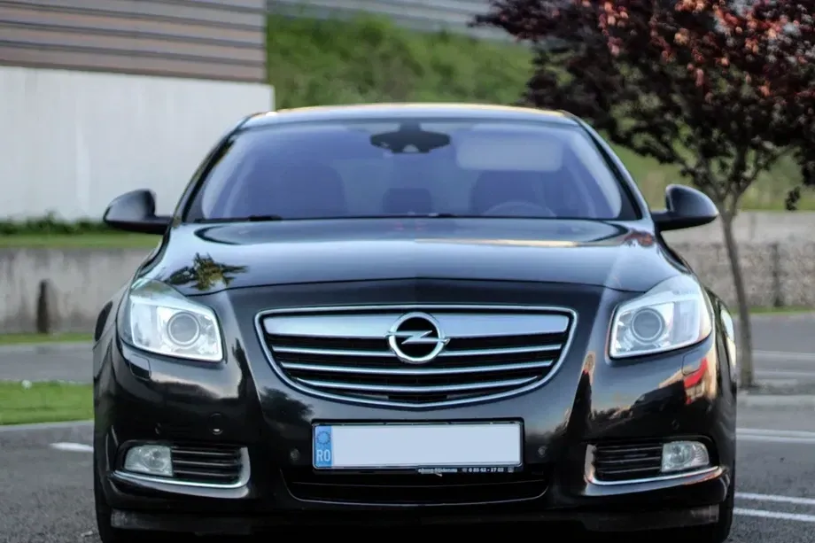 Opel Insignia A 2.0 CDTI ecoFLEX Business Design Edition — imagine 3