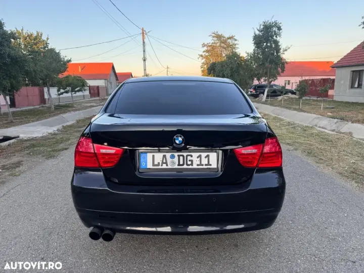 BMW Seria 3 E90/E91/E92/E93 [2005 - 2013] 318d
