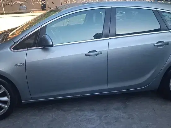 Opel Astra J