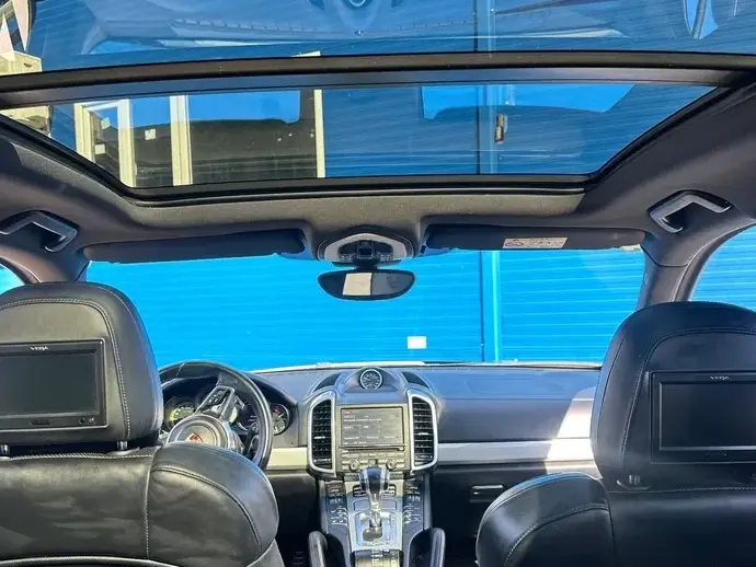 Porsche Cayenne S E-Hybrid Platinum Edition