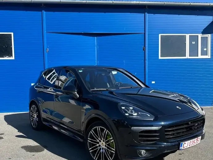 Porsche Cayenne S E-Hybrid Platinum Edition