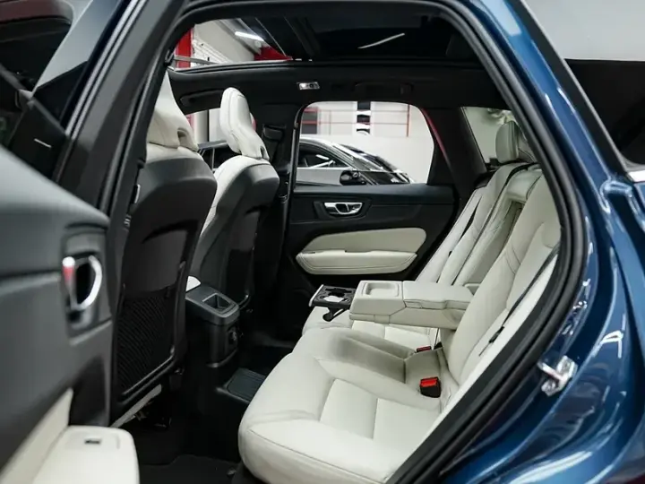 Volvo XC 60 II Recharge T6 Twin Engine eAWD Inscription Expression