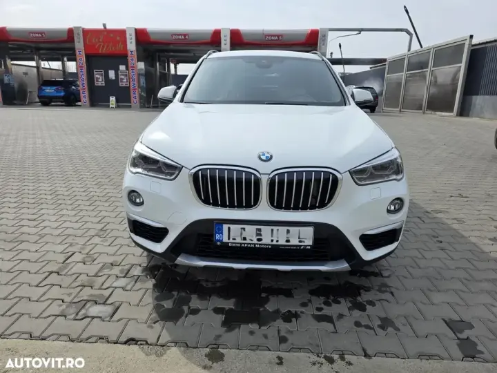 BMW X1 xDrive20i AT xLine
