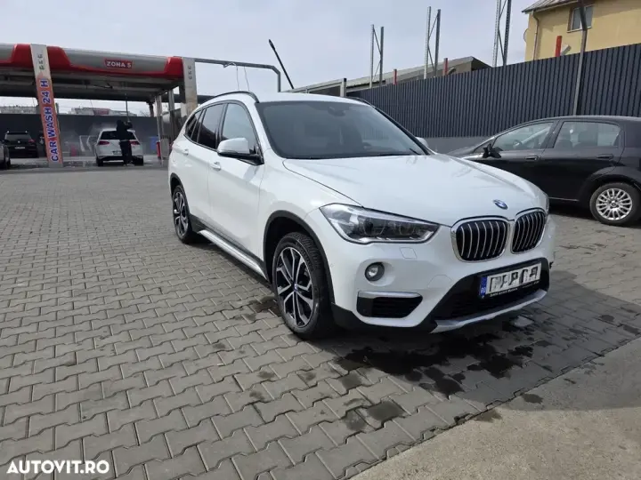 BMW X1 xDrive20i AT xLine