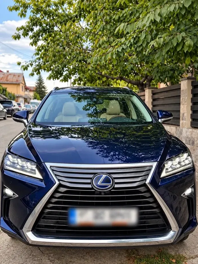 Lexus RX — imagine 2