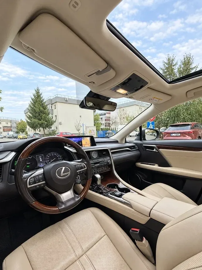 Lexus RX — imagine 5