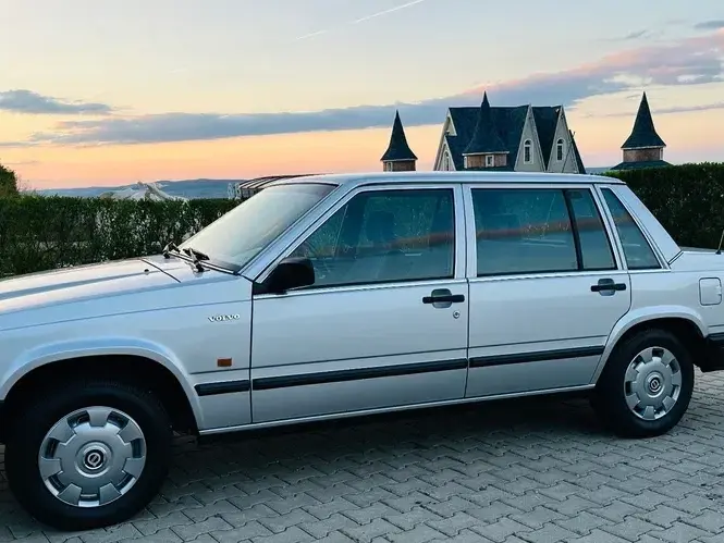 Volvo 740