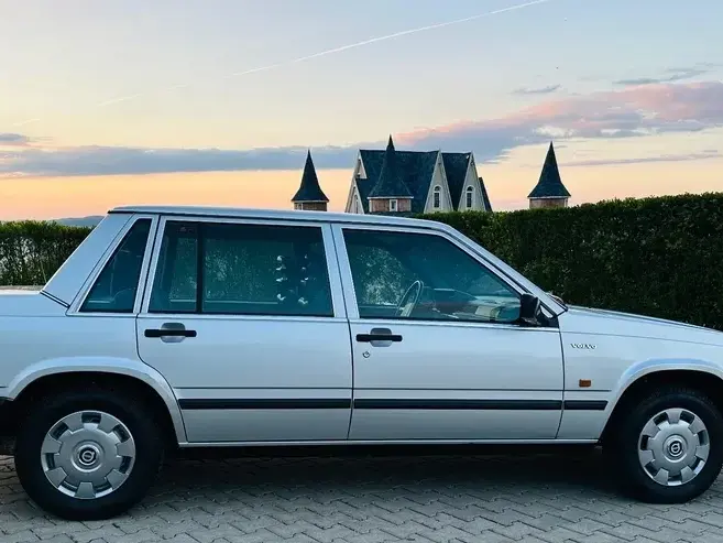 Volvo 740