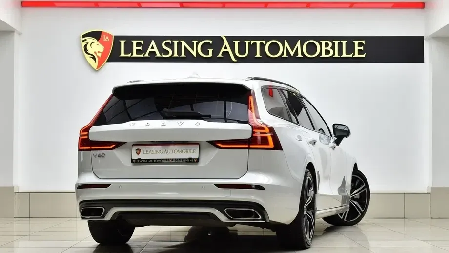 Volvo V60 II T6 AWD Recharge Geartronic RDesign — imagine 4