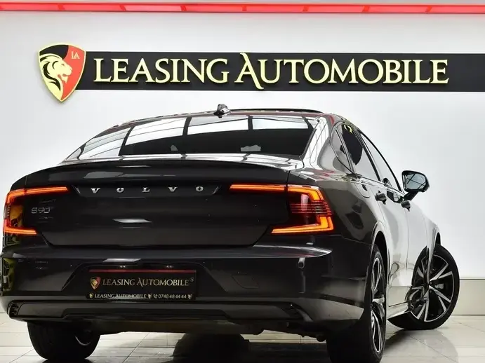 Volvo S90 T8 Recharge AWD Geartronic RDesign