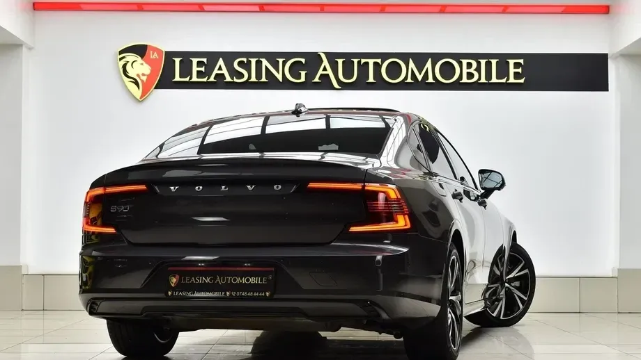 Volvo S90 T8 Recharge AWD Geartronic RDesign — imagine 5