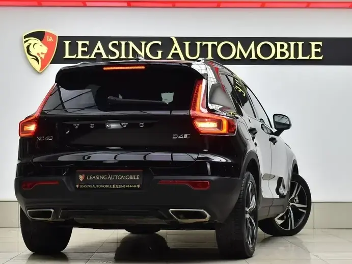 Volvo XC 40 D4 AWD Geartronic R-Design