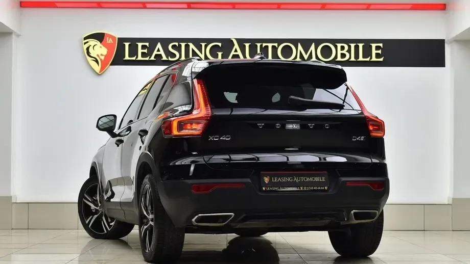 Volvo XC 40 D4 AWD Geartronic R-Design — imagine 5