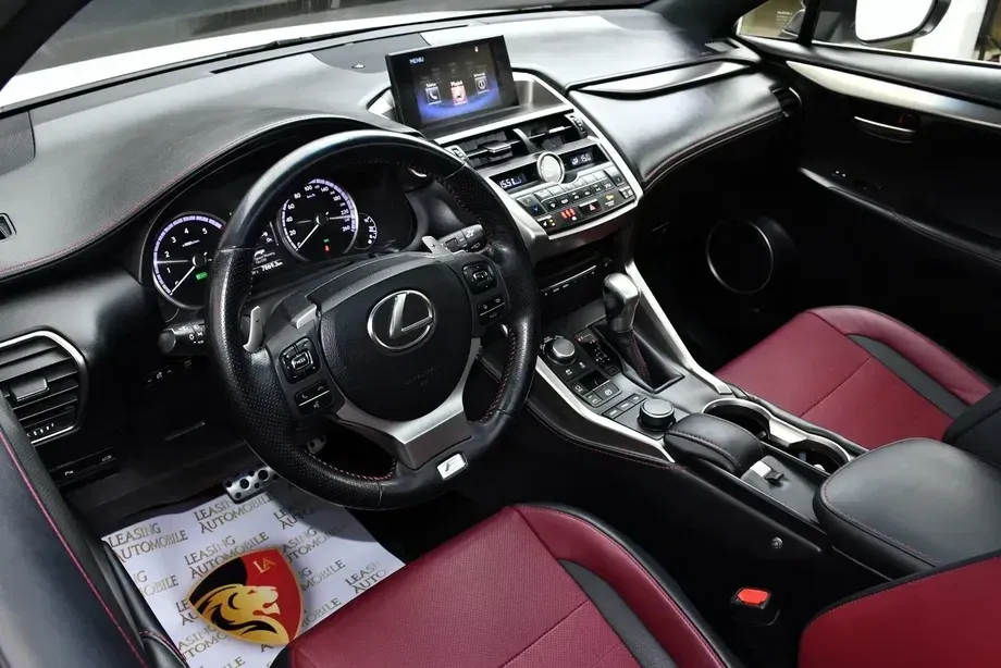 Lexus NX 300h AWD F Sport — imagine 3