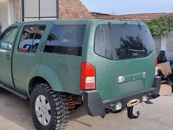 Nissan Pathfinder III