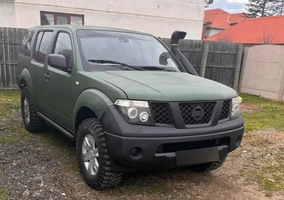 Nissan Pathfinder III — imagine 2