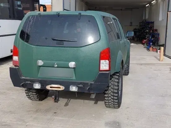 Nissan Pathfinder III