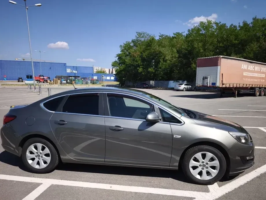 Opel Astra J 1.4 ECOTEC Turbo Enjoy — imagine 5