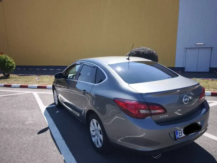 Opel Astra J 1.4 ECOTEC Turbo Enjoy