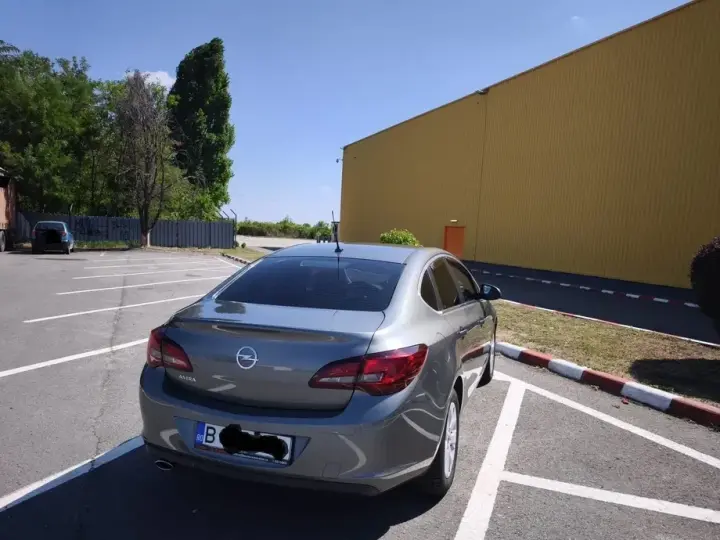 Opel Astra J 1.4 ECOTEC Turbo Enjoy